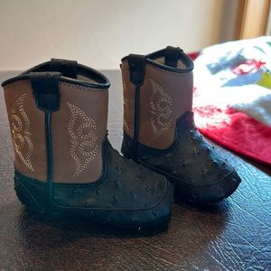 Twister Baby Buckers Size 2